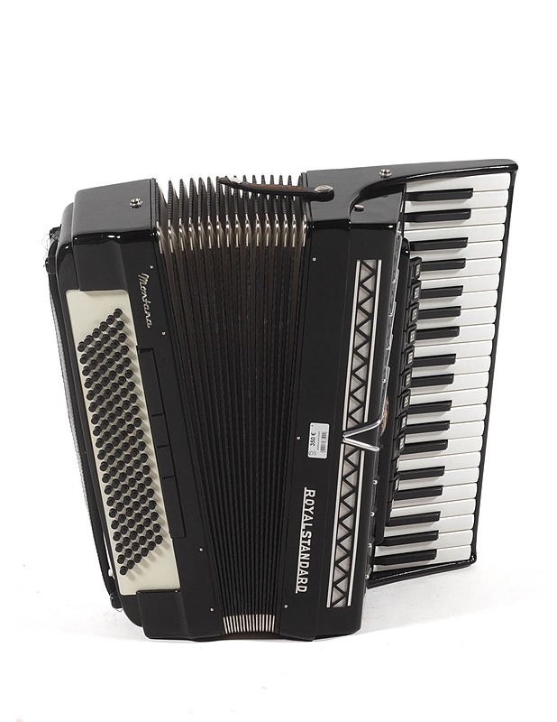 ROYAL STANDARD Montana pianoharmonikka - Soittimet - 10105117310 - 3