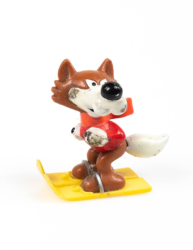 W. BERRIE Vucko the Wolf hiiht=C3=A4j=C3=A4 figuuri - Koriste-esineet - 10105122777 - 0