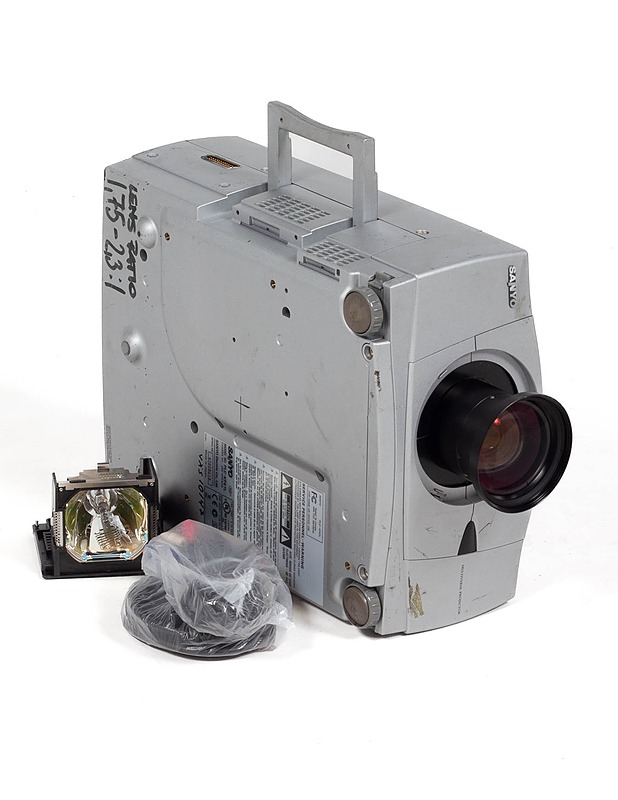 SANYO PLC-XP57L projektori - Muu elektroniikka - 10105136802 - 0