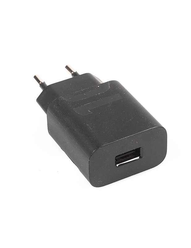 Musta USB virtalähde - Muu elektroniikka - 10105140490 - 0