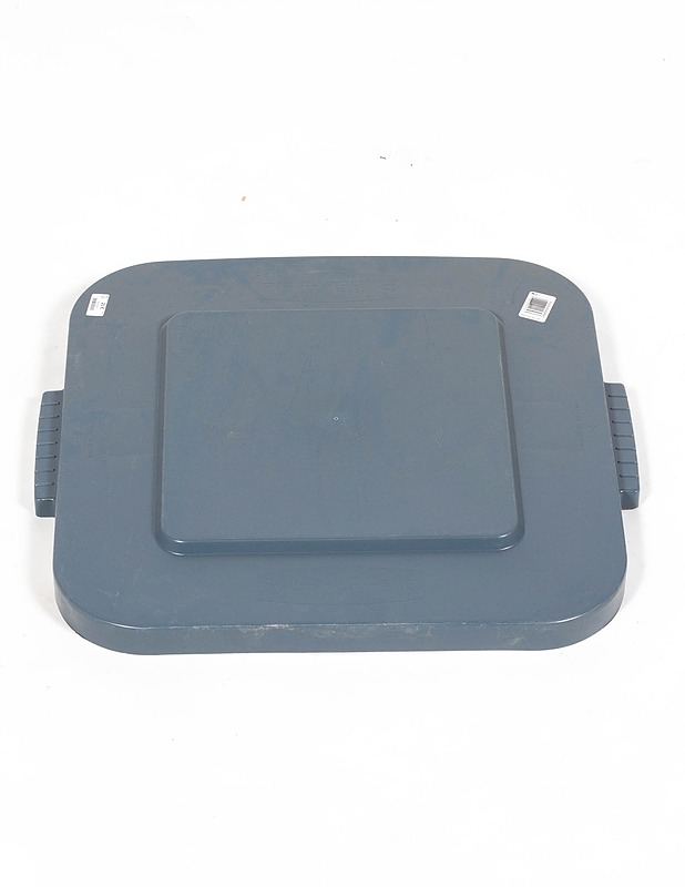 RUBBERMAID kansi Brute-s=C3=A4ili=C3=B6=C3=B6n - Muut urheiluvälineet ja vapaa-aika - 10105141438 - 0