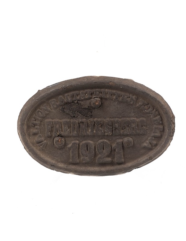 Junavaunun valmistuskilpi - Fredriksberg 1921 - Muut sisustustavarat - 10105144690 - 0