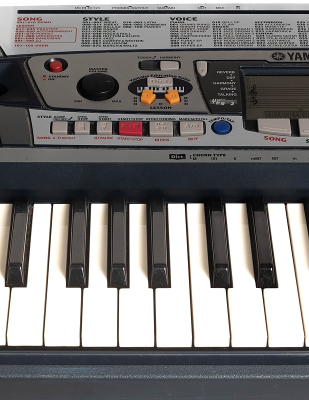 Yamaha piano PSR-280 - Vahvistimet ja soitintarvikkeet - 10105218454 - 4