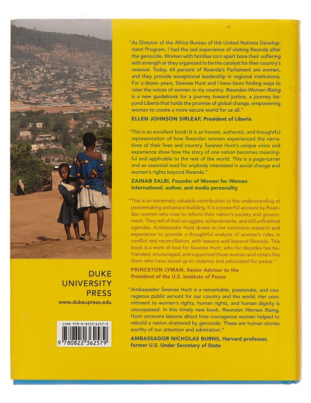 Rwandan Women Rising - Swanee Hunt - Tietokirjat - 10105243738 - 1