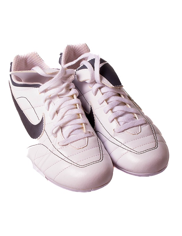 NIKE Versatract jalkapallokengät, 33,5 - Jalkapallo - 10105263363 - 0
