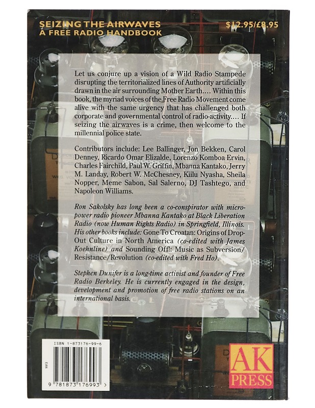 Seizing the airwaves :  a free radio handbook - Ron Sakolsky - Tietokirjat ja oppaat - 10105271020 - 1