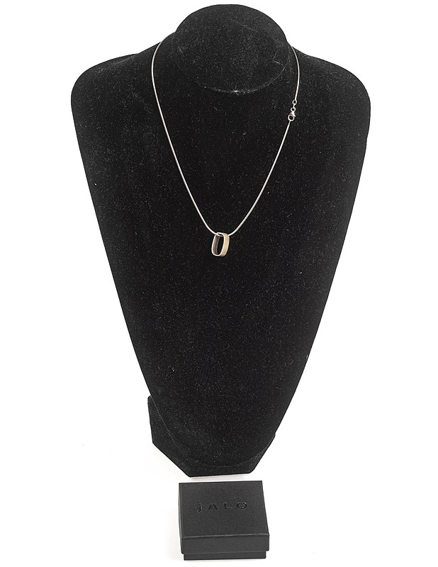 Kaulakoru hopeaketjulla - Korut - 10105289996 - 2