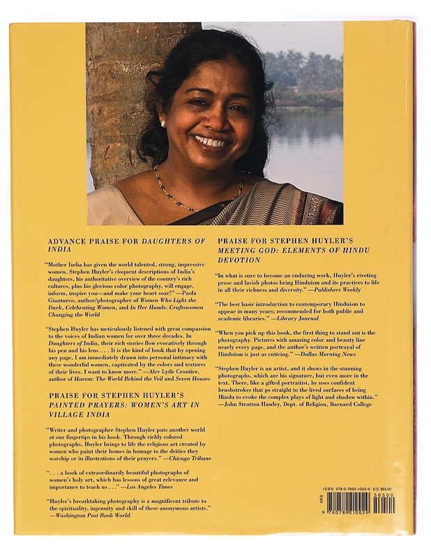 Daughters of India: Art and Identity - Stephen P. Huyler - Tietokirjat - 10105292943 - 1