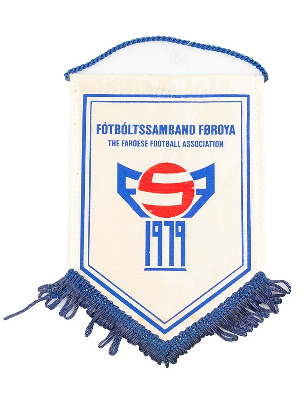 Fotboltssamband Föroya viiri - Muut urheiluvälineet ja vapaa-aika - 10105305031 - 0