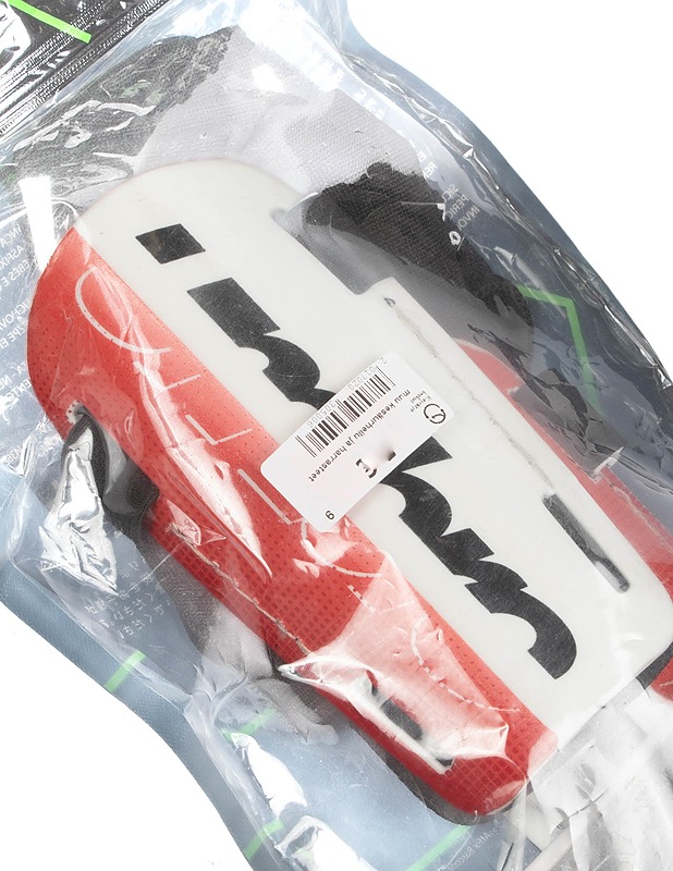 UMBRO lasten säärisuojat S-koko - Muut urheiluvälineet ja vapaa-aika - 10105305609 - 1