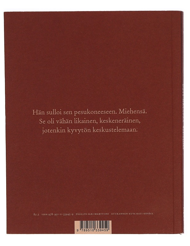 Naarassika - Outi Mäenpää - Romaanit ja novellit - 10105307360 - 1