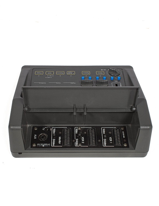 PANASONIC AG-MX70 AV-mixeri ja HAMA AV Processor 126 ohjain - Muu elektroniikka - 10105310415 - 5