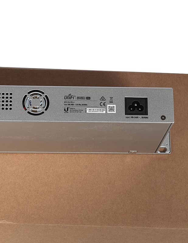 UBIQUITI  UniFi Turvallisuus Gateway Pro 4 porttikäytävä/ohjain - Muu elektroniikka - 10105316153 - 2