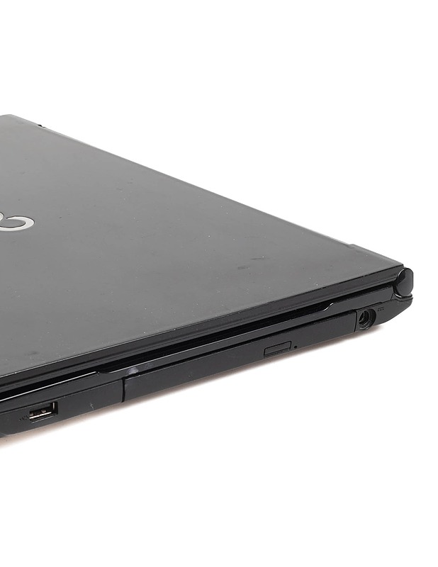 FUJITSU LIFEBOOK AH532/G21 - Tietokoneet - 10105322831 - 2