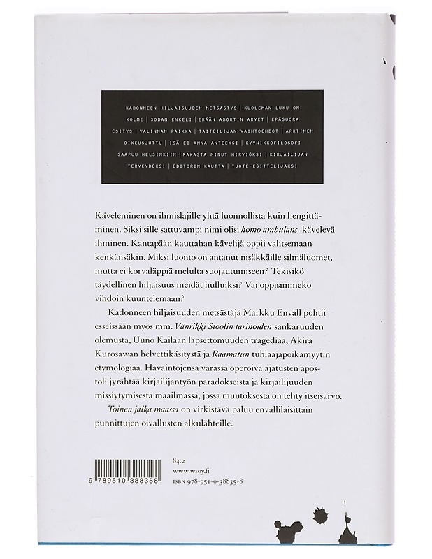 Toinen jalka maassa : ja muita esseitä - Markku Envall - Musiikki- ja elokuvakirjat - 10105324353 - 1
