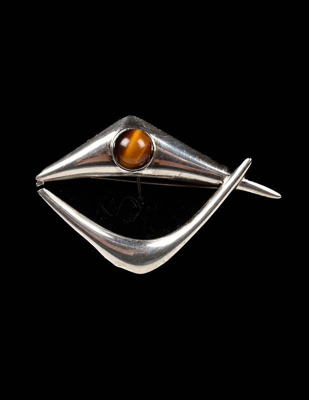 II-laatu KULTASEPÄT SALOVAARA Hopeinen rintaneula - Korut - 10105326244 - 0