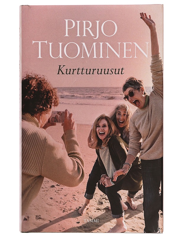 Kurtturuusut - Pirjo Tuominen - Romaanit ja novellit - 10105327652 - 0