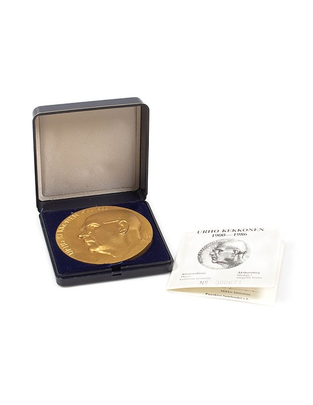 SPORRONG Urho Kekkonen 1900-1986 pöytämitali - Koriste-esineet - 10105328300 - 0