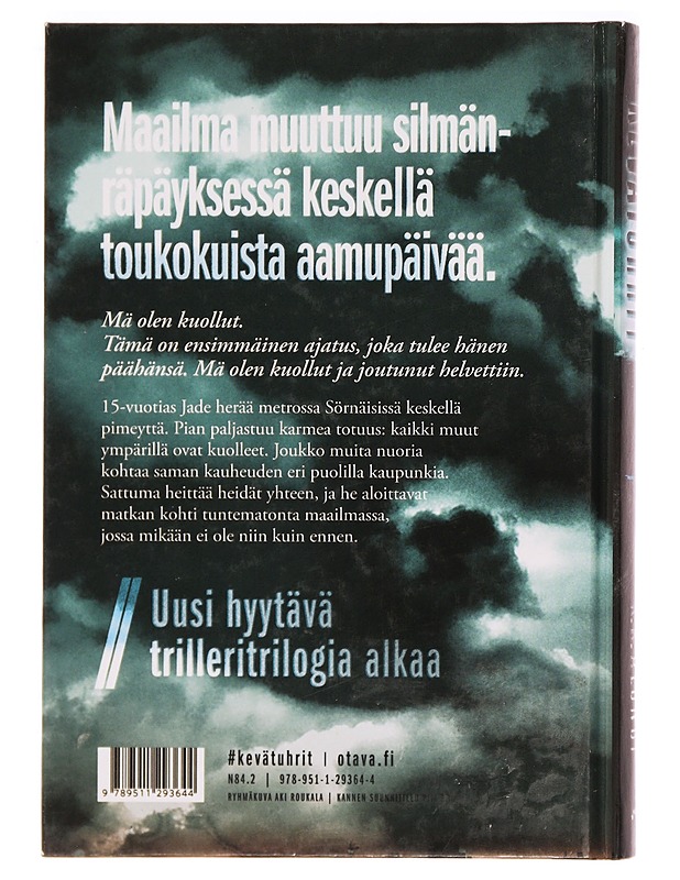 Kevätuhrit - K. K. Alongi - Fantasia- ja scifi - 10105328384 - 1
