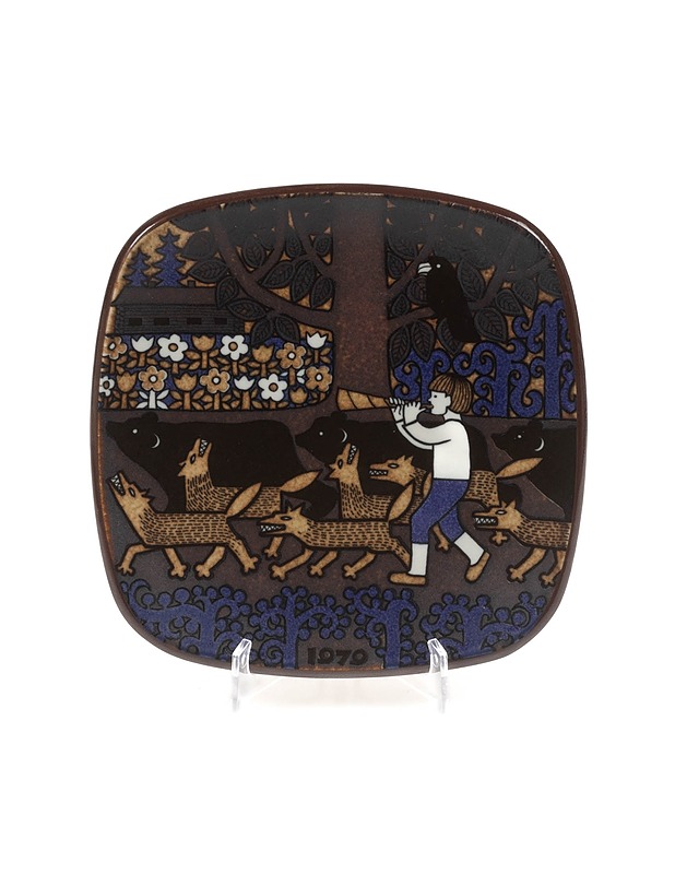 ARABIA Kalevala vuosilautanen 1979 - Designsuosikit - 10105331156 - 1