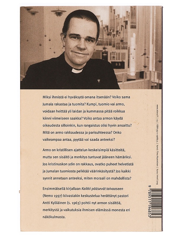 Maan päällä niin kuin taivaassa : Jumalan ja ihmisen armo - Antti Kylliäinen - Romaanit ja novellit - 10105333597 - 1