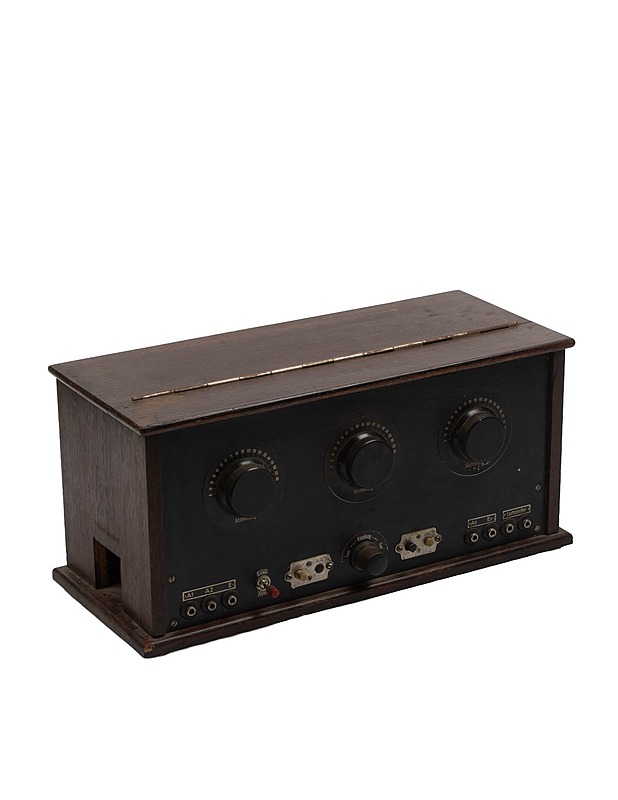 LOEWE radio, antiikkia - Muut sisustustavarat - 10105340915 - 0