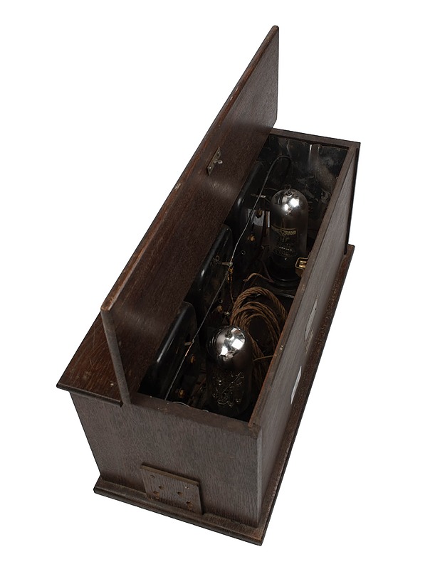 LOEWE radio, antiikkia - Muut sisustustavarat - 10105340915 - 2