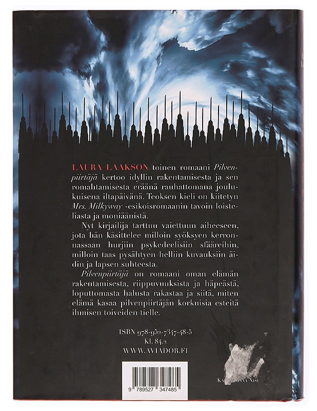 Pilvenpiirtäjä : äidin työkirja - Laura Laakso - Romaanit ja novellit - 10105341477 - 1