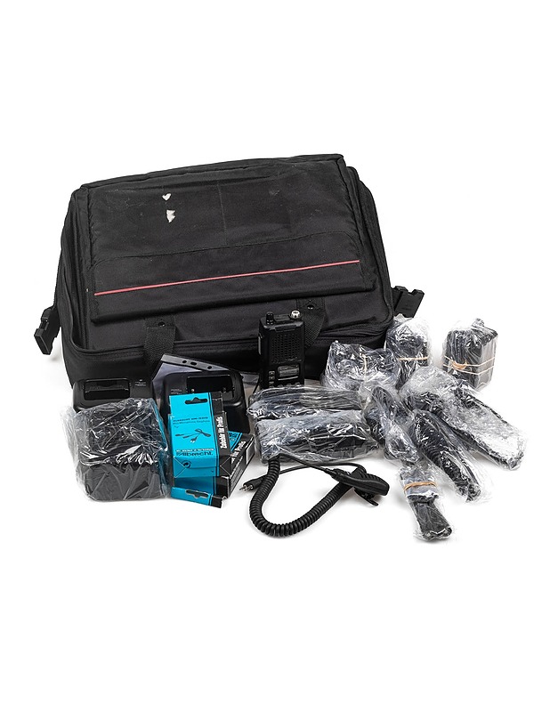 ICOM BC-119 pöytälaturi - Muu elektroniikka - 10105341517 - 0
