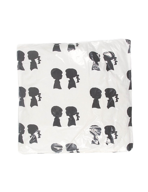 BOY MEETS GIRL tyyny, 50x50 cm  - Tyynyt ja peitot - 10105342189 - 0