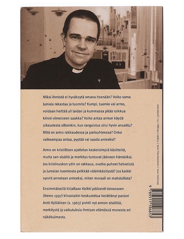 Maan päällä niin kuin taivaassa : Jumalan ja ihmisen armo - Antti Kylliäinen - Tietokirjat ja oppaat - 10105346731 - 1