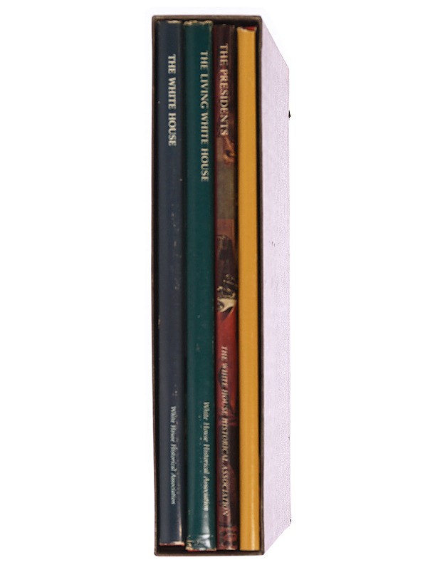 A Collection of White House Books (The White House - An Historic Guide, The Living White House, The Presidents of the United States of America, and The First Ladies, Boxed 4 Volume - Historiakirjat - 10105347407 - 1