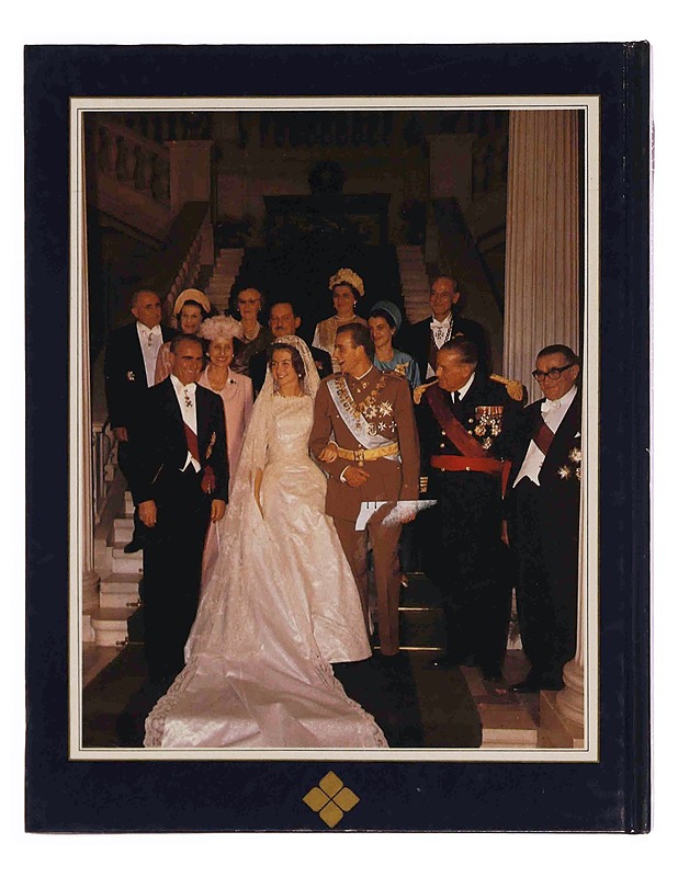 Royal wedding bouquets : kuninkaalliset morsiuskimput. 5, [Sophia] - Elgklou, Lars - Elämäkerrat ja muistelmat - 10105348572 - 1