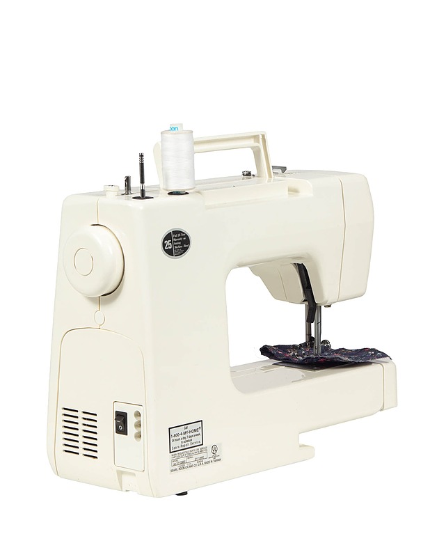 KENMORE 385.12102990 ompelukone + kantolaatikko - Kodinkoneet - 10105348795 - 2