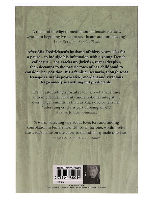 The summer without men - Hustvedt, Siri - Romaanit ja novellit - 10105349274 - 1