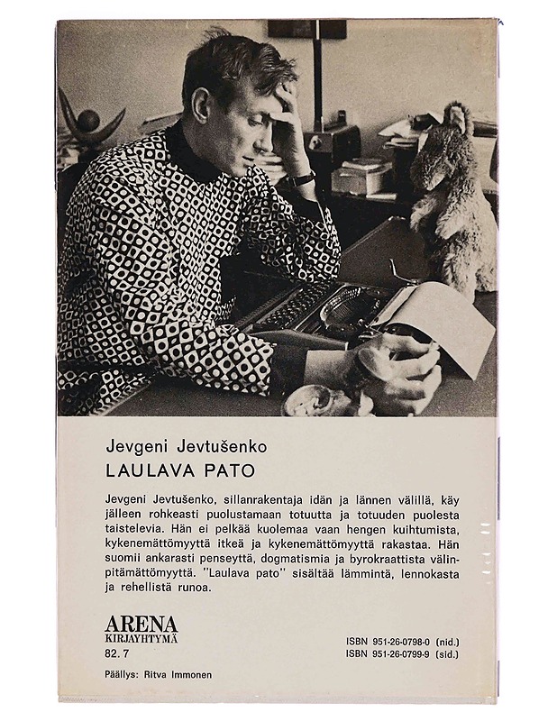 Jevutsenko - Laulava Pato - Runot ja näytelmät - 10105350391 - 1