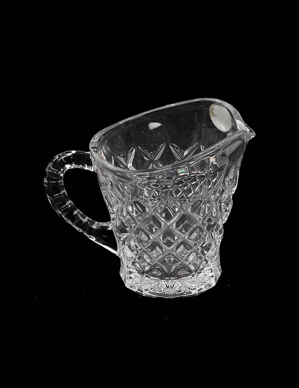 BOHEMIA sokerikko ja kermakko alustalla - Tarjoiluastiat - 10105354892 - 2