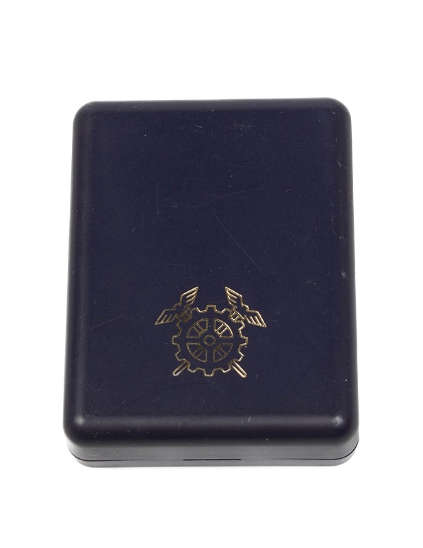 Keskuskauppakamarin hopeinen 20 v. ansiomerkki ja pinssi - Korut - 10105358086 - 3