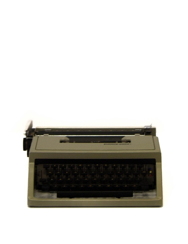 OLIVETTI Dora Kirjoituskone - Muu elektroniikka - 10105359563 - 1