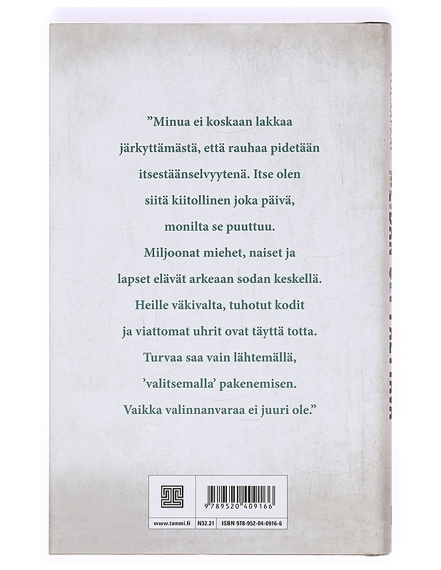 Meidän oli paettava : minun ja pakolaistyttöjen tarinoita - Yousafzai, Malala - Elämäkerrat ja muistelmat - 10105365179 - 1