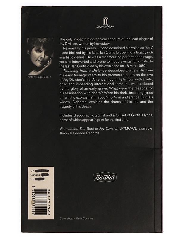 Touching from a Distanece - Deborah Curtis - Elämäkerrat ja muistelmat - 10105371437 - 1