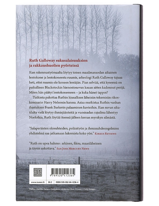 Aavekentät - Griffiths, Elly - Jännitys ja dekkarit - 10105373493 - 1