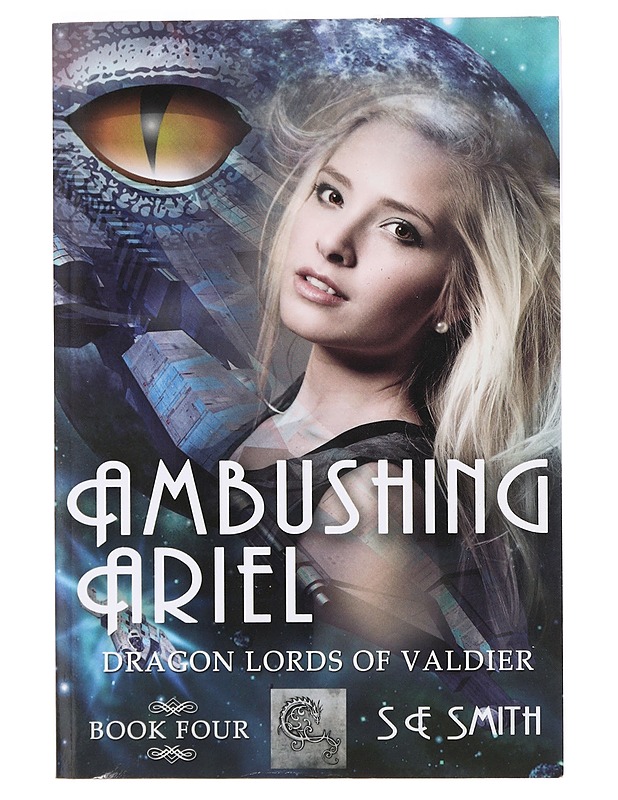 Ambushing ariel - S.E. Smith - Romaanit ja novellit - 10105376925 - 0