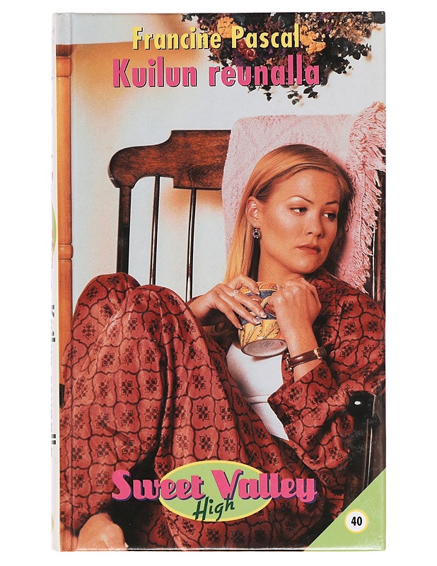 Kuilun reunalla - Francine Pascal - Nuorten kirjat - 10105378282 - 0