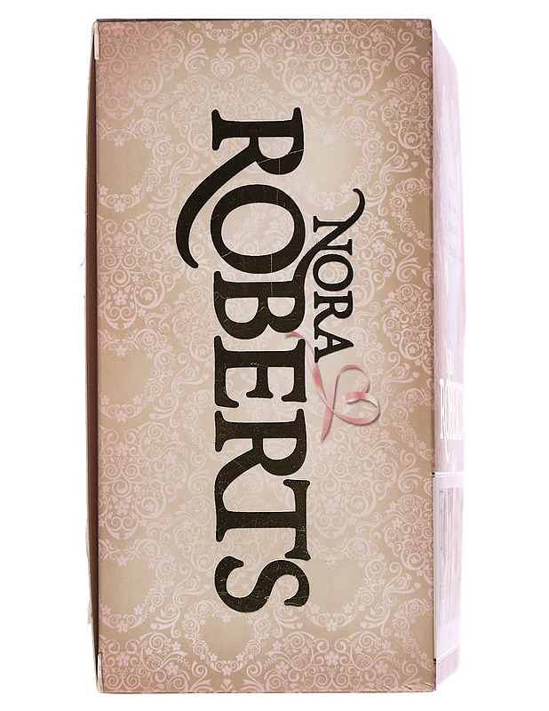 Jotain uutta ; Jotain vanhaa ; Jotain lainattua ; Jotain sinistä - Nora Roberts - Romaanit ja novellit - 10105382769 - 3