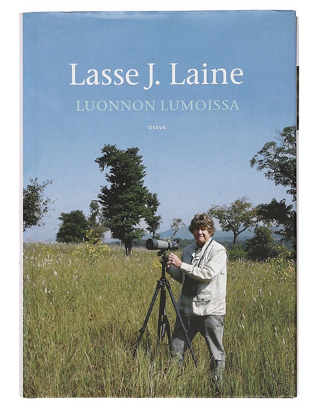 Luonnon lumoissa - Lasse J. Laine - Tietokirjat ja oppaat - 10105383332 - 0