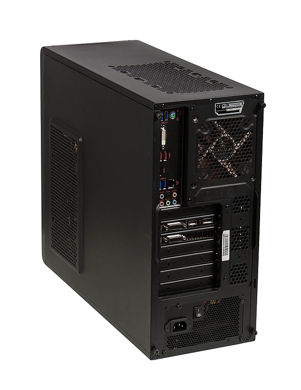 Tietokone Cooler Master kotelossa - Tietokoneet - 10105389292 - 1