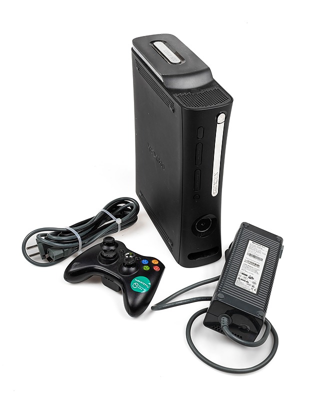 XBOX 360 pelikonsoli - Konsolit ja konsolipelit - 10105390499 - 0
