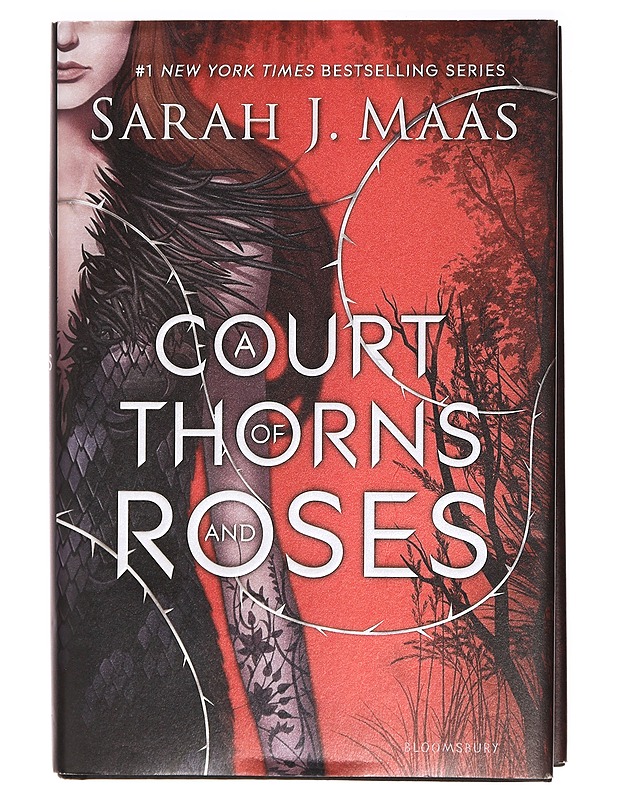A court of thorns and roses - Sarah J. Maas - Romaanit ja novellit - 10105392640 - 0