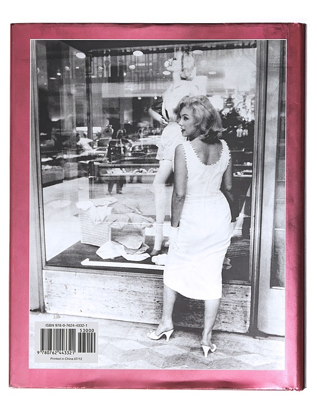 Marilyn in Fashion : The Enduring Influence of Marilyn Monroe - Nickens, Christopher - Musiikki- ja elokuvakirjat - 10105392919 - 1